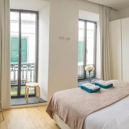 Apartment Marketplace 1