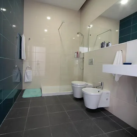 Apartment Marketplace 1