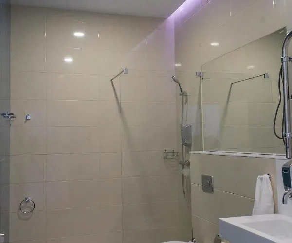 Marketplace 1 * Ponta Delgada